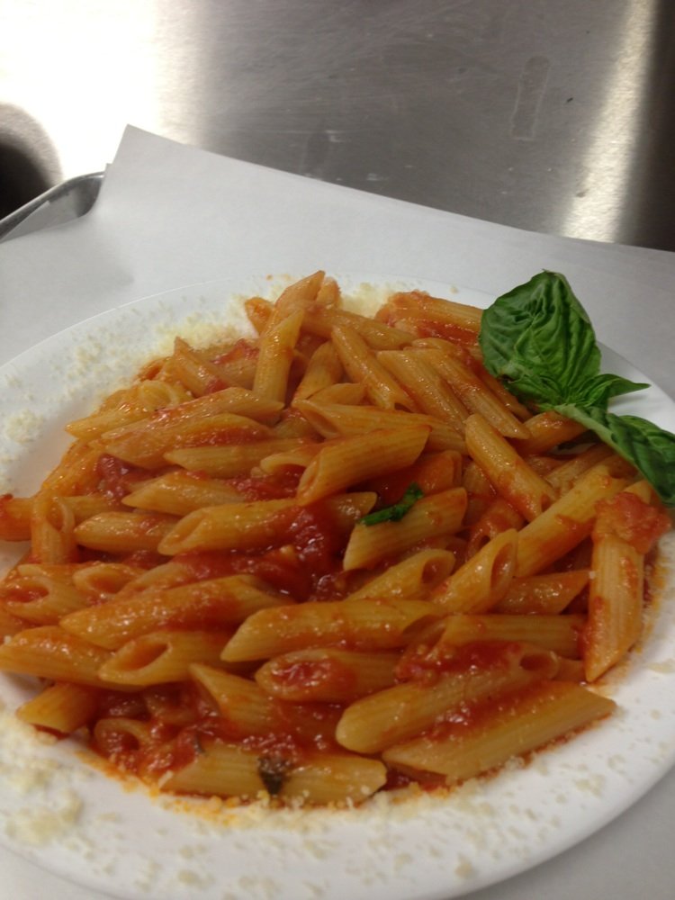 Pummarolacg's tweet photo. South Florida we're having a #chillyday Let's get our grub on! #pennepummarola. <3 https://t.co/ajlr9qhzil
