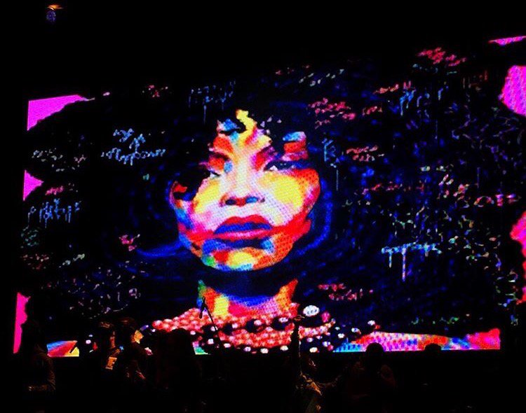 MonsterProducts's tweet photo. #MusicMonday we still can't get enough of @fatbellybella! She killed it at #SXSW.

#MonsterSXSW 🔥🎶🔥 https://t.co/ABPhqjiVRy