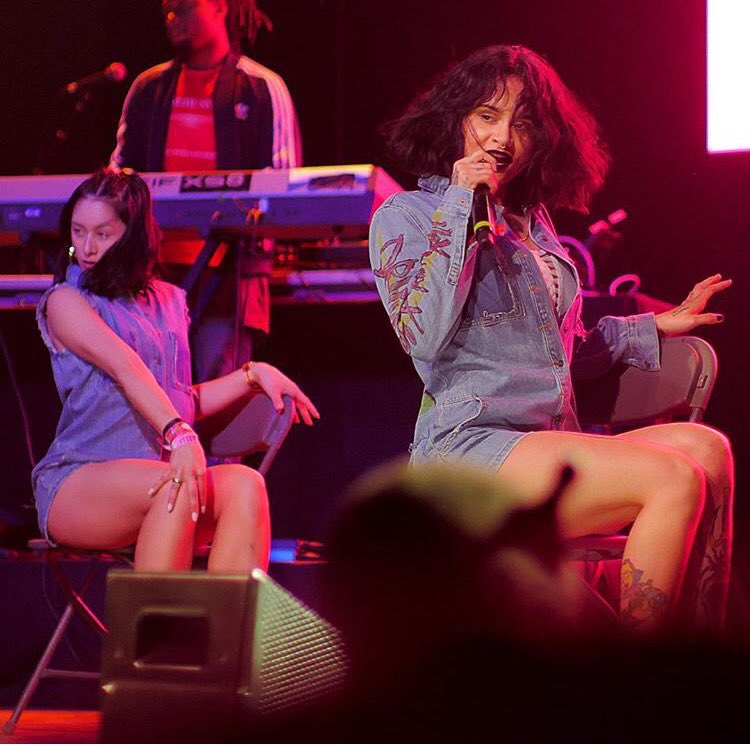 winedownmoms's tweet photo. @OfficialKehlani #monstersxsw "😍😍😍 https://t.co/DeMzx9iQFX