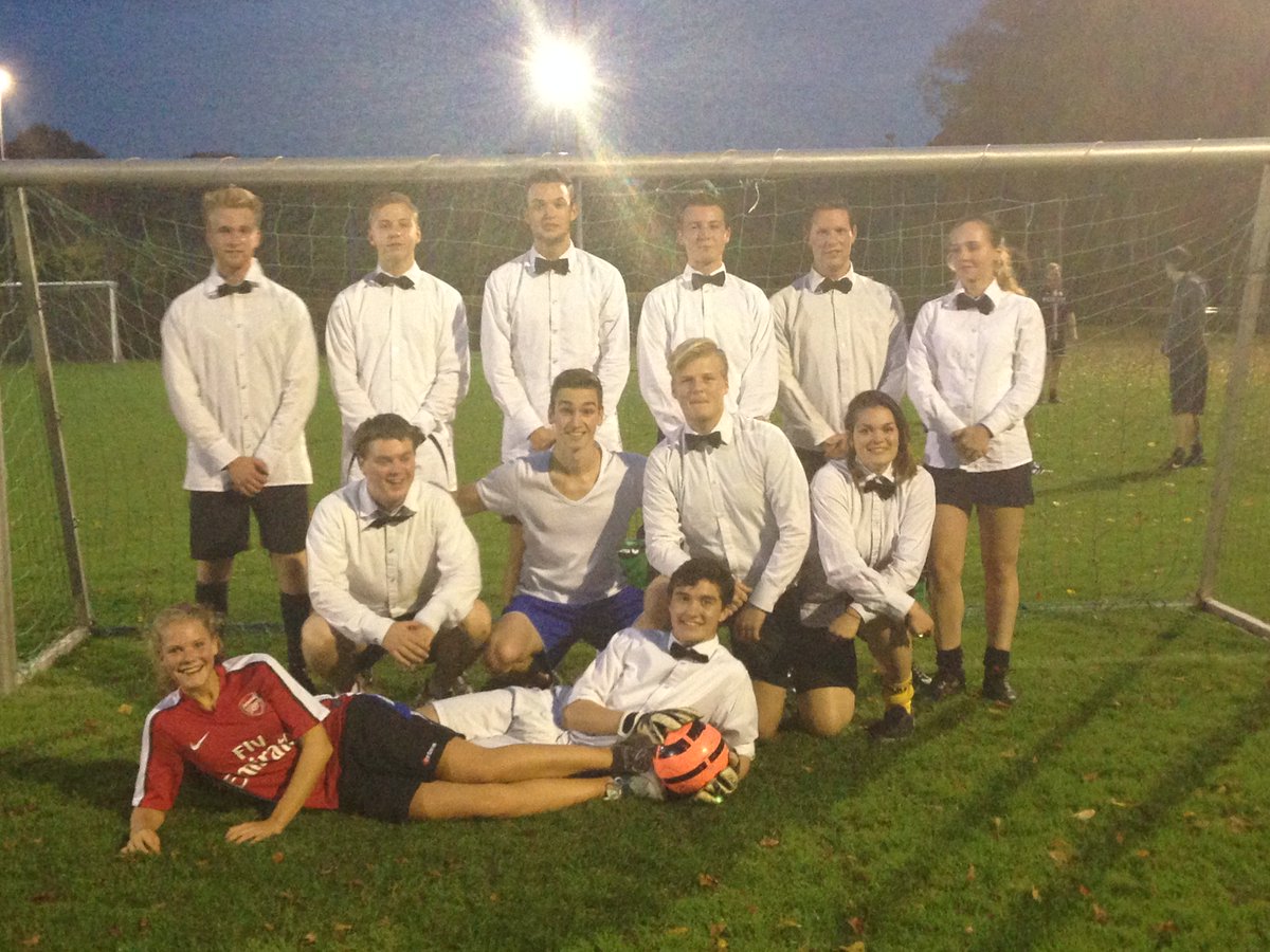 horecaNmgn's tweet photo. Teampics Horeca Toernooi https://t.co/eyL5gkHQ4o