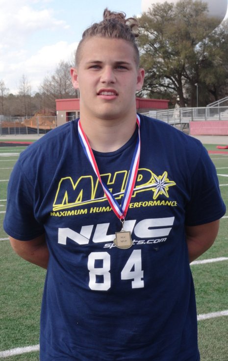 tcarter_fan's tweet photo. ⭐️⭐️⭐️⭐️
DE/F 🏈 2017🎓
Tory Carter
Lee County HS📍 Georgia
6'2" 255 4.9

#Dline #Football #Recruiting #ToryCarter #MVP https://t.co/ioCvQiapfX