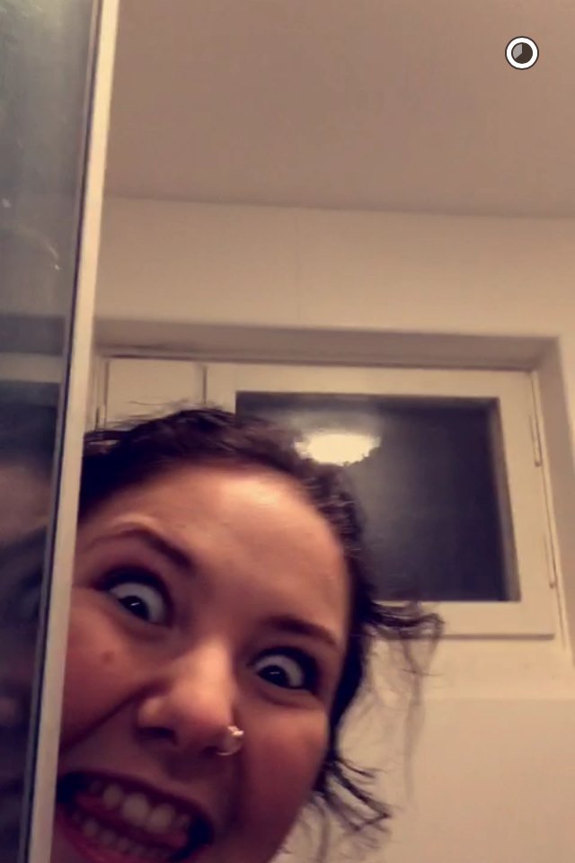 foreverfoooer12's tweet photo. HAHAH bilden liknar ju dig på din mystory för ett tag sen, hahah älskar dig❤️ @Lakidoris1 https://t.co/rpnXKD3pfq