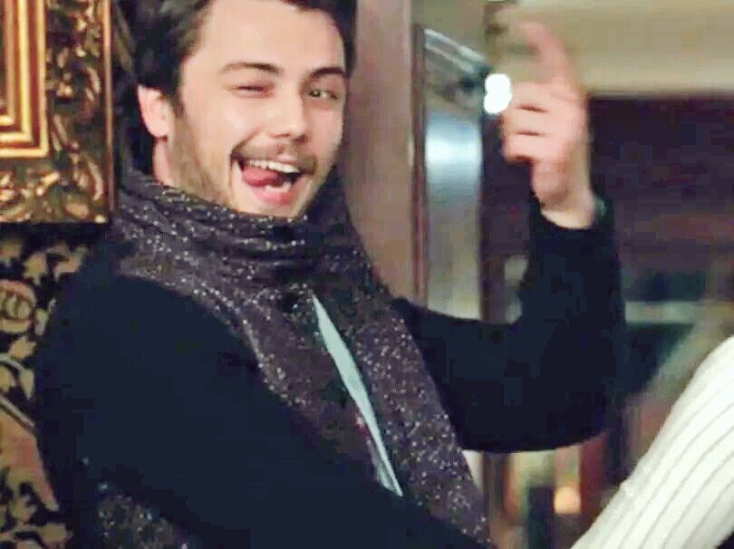 hantolas's tweet photo. Motivasyonumu da vereyim fandoma 😜
#GüneşinKızlarıGeriDönsün https://t.co/sY2b2lH8sP