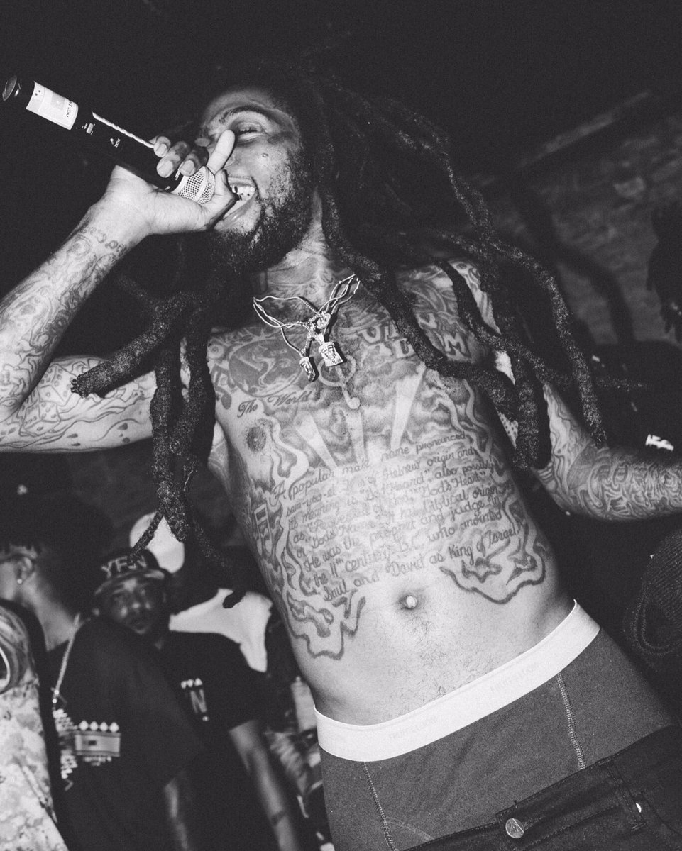VandamBodyslam's tweet image. IM WAY TOO DIFFERENT TO TREAT THE SAME.....🦁 #UnTamed #pcclostkeyfamily #Rasta #sxsw 📷💥: @theyoungabstract
