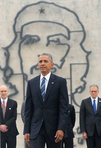 RandyAlonsoFalc's tweet photo. Presidente Obama, desde allá ariba el Che te mira.#ObamaenCuba #CubaVisit Foto Ricardo López Hevia / Granma https://t.co/UuJCOvNK5I