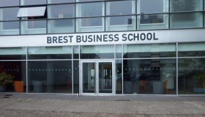 Mon_ESC's tweet photo. @BrestBS Business School : 3 axes de développement pour un retour réussi ! ➡ https://t.co/KQXT1A9AAP https://t.co/jFukD9sMag