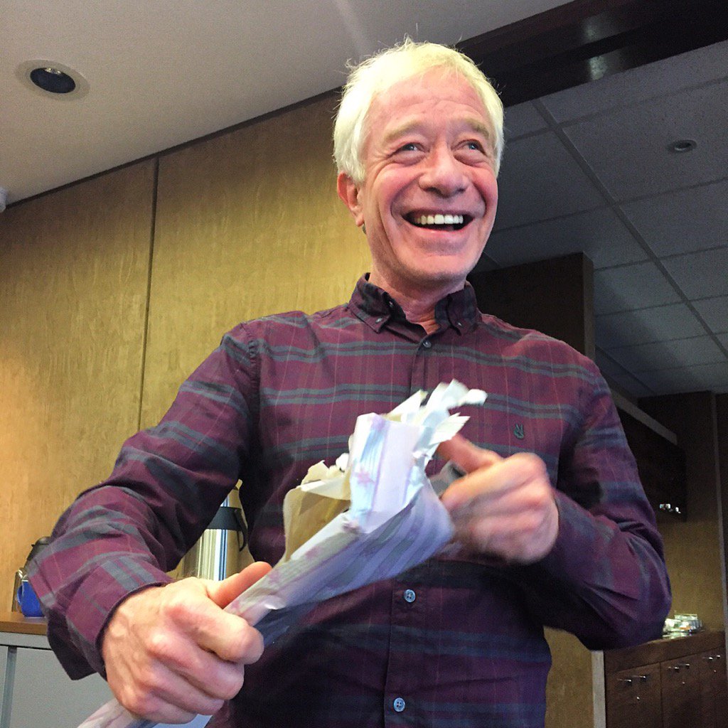 FoyerFederation's tweet photo. Our new Patron for Advantaged Thinking @DavidJGold 😎 https://t.co/NgOfgK0m31