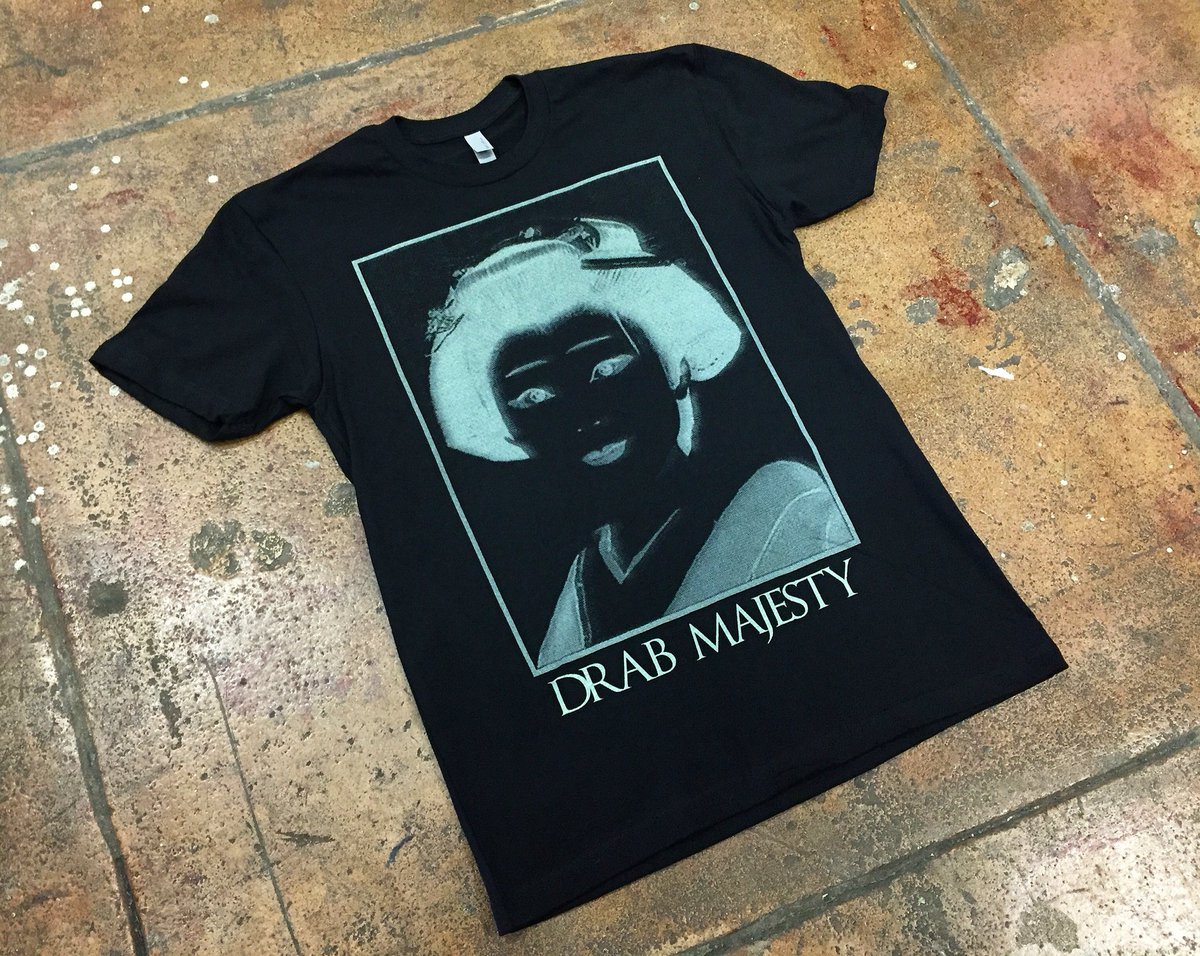sundayprintco's tweet photo. New prints for @DrabMajesty's upcoming US &amp; EU tour https://t.co/9u6drCZxjG