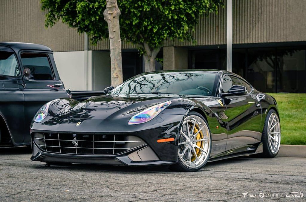 CarsOnTheDaily's tweet photo. I am in love with this Ferrari F12. You can find the owner and his other cars on instagram @hailtothe_king https://t.co/8Ob2UydwiO