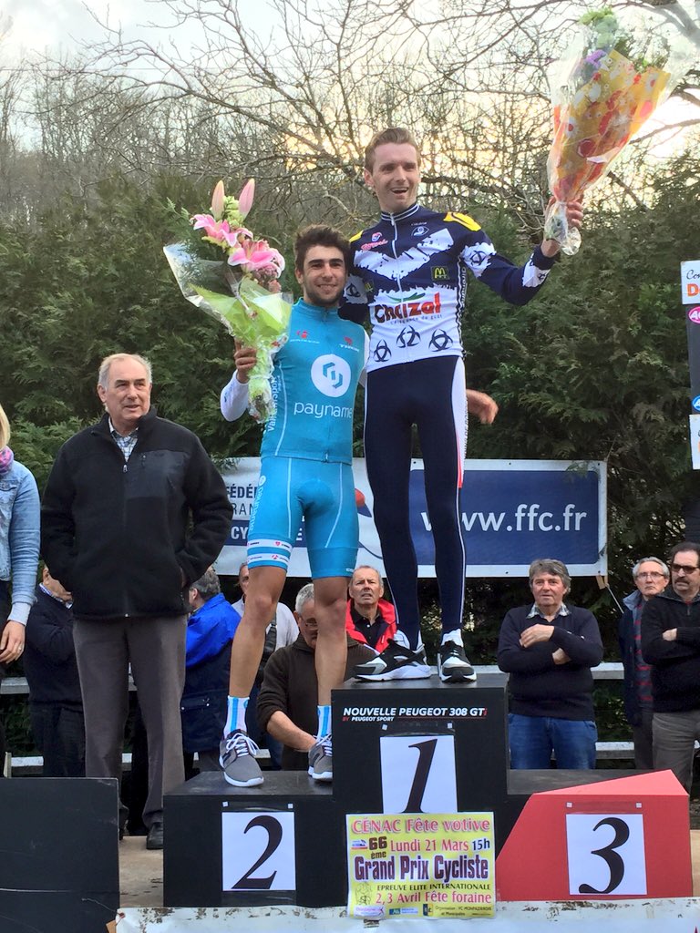 LaBandeCycliste's tweet photo. 📸 Podium @directvelo 
1er #Larpe
1er 2eme catégorie @VivianVTT 😀👍🏻 https://t.co/dUGPhsBpVT