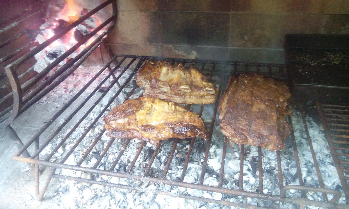 Diego Etchevarne tweet media