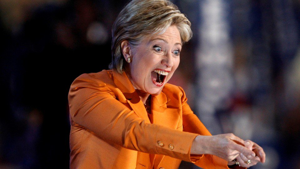 fayerwayer's tweet photo. WikiLeaks acusa a Facebook de censurarlos por correos de Hillary Clinton. https://t.co/36gYKIImtX https://t.co/d73NaJZNn4