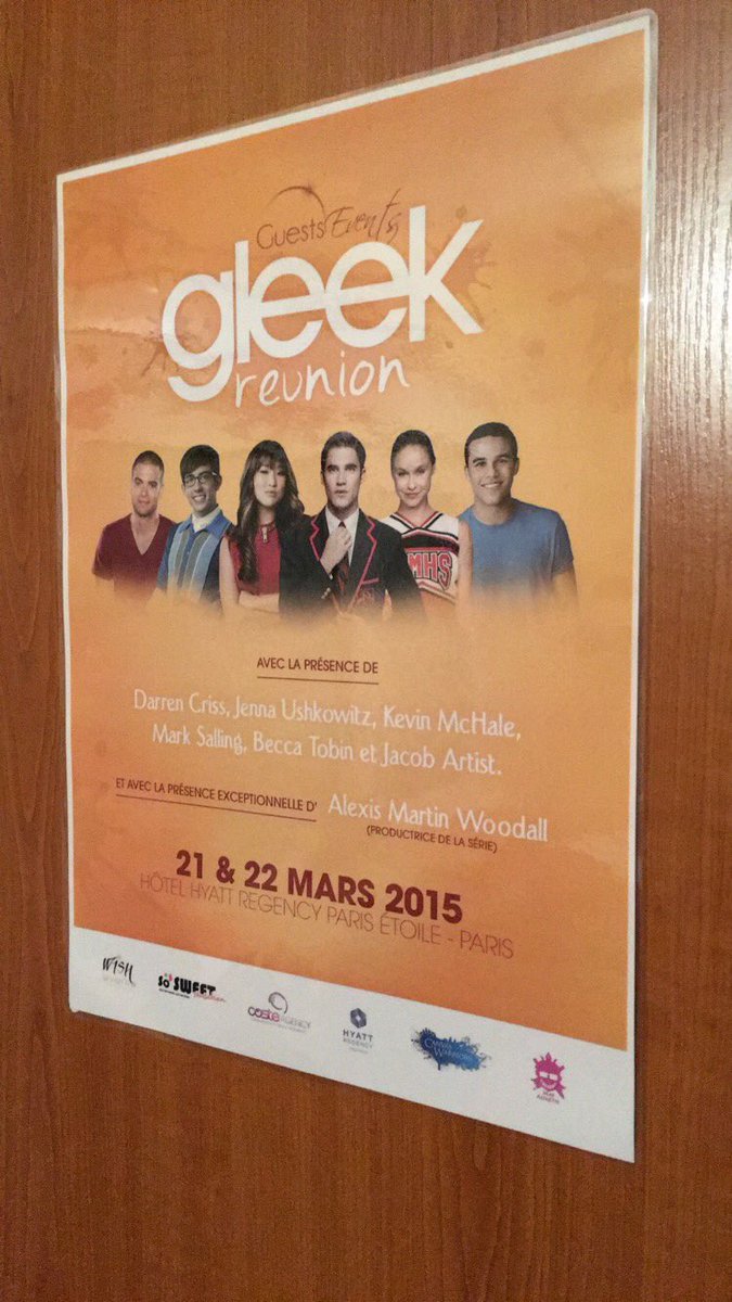 blackrose1002's tweet photo. I still have it in my room ππ #GleekReunion https://t.co/9UBIClawUj