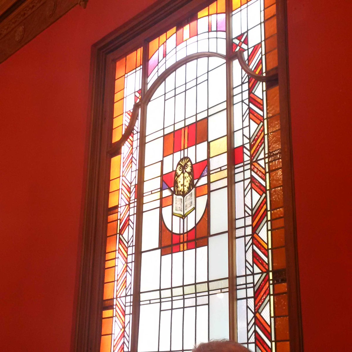 AradBenkoe's tweet photo. Impressions from #Riga LVI: Owl of wisdom, education and knowledge in the Red Room of the #Saiema https://t.co/U2lpkqBboH