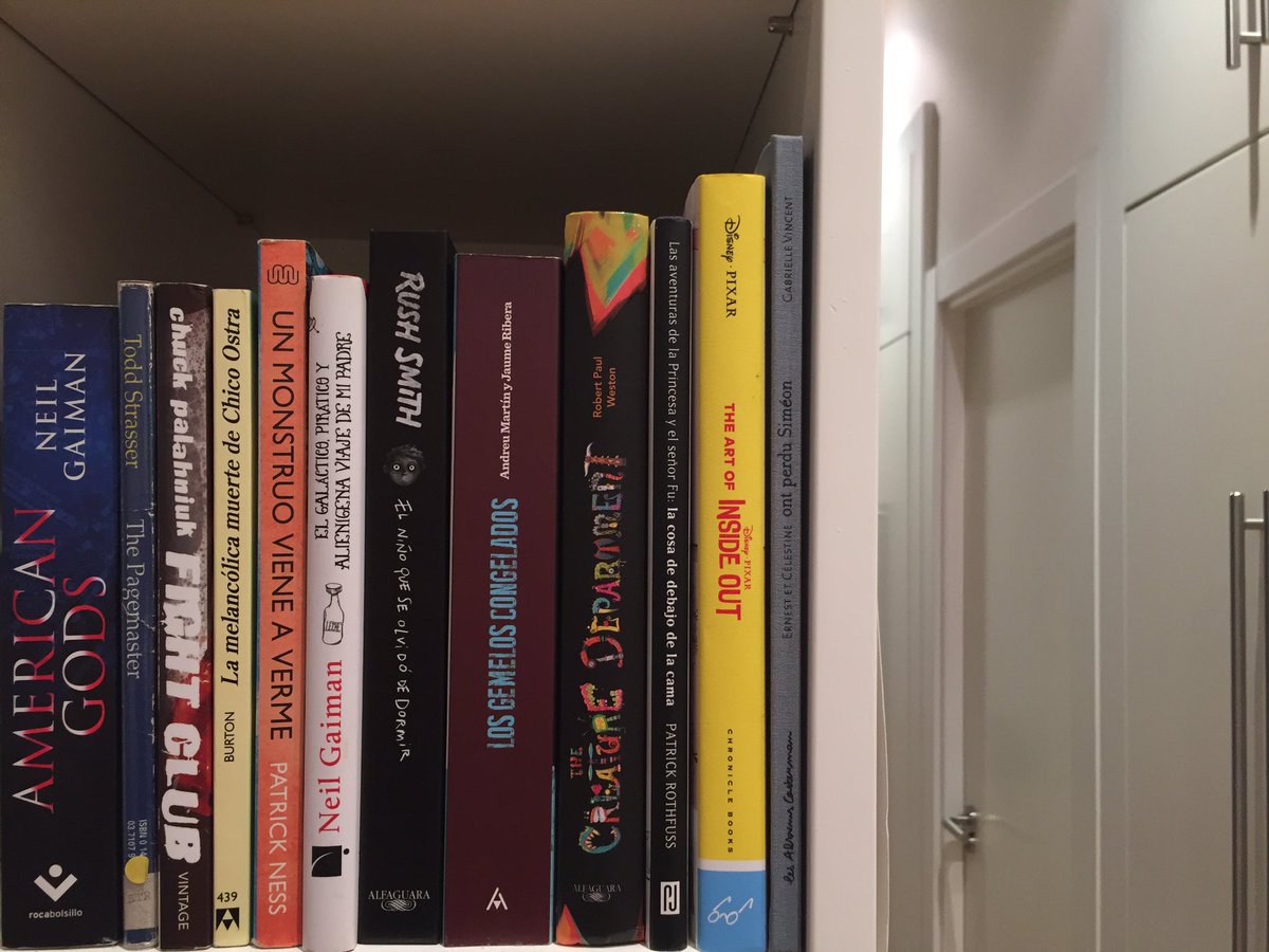 rushsmith's tweet photo. nueva incorporación en la biblioteca. #elsecretoderush https://t.co/a11KDTudUU