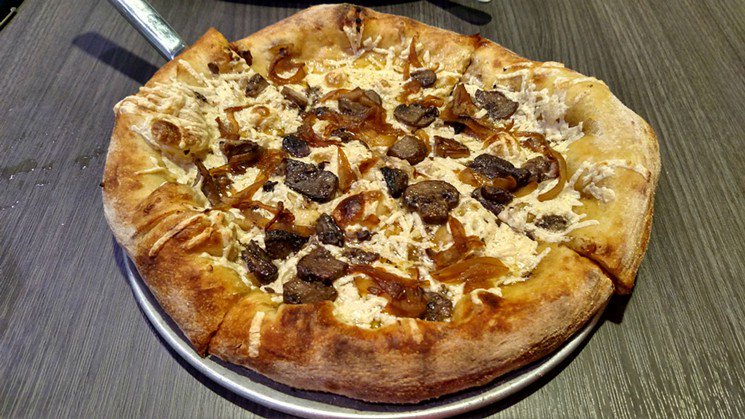 miaminewtimes's tweet photo. The five best #vegan pizzas in Miami. https://t.co/LXPh5ANRx9 @MellowMushroom @lemonicafe @visa_O1 @Ironside_Pizza https://t.co/8YIg9Se5Rp