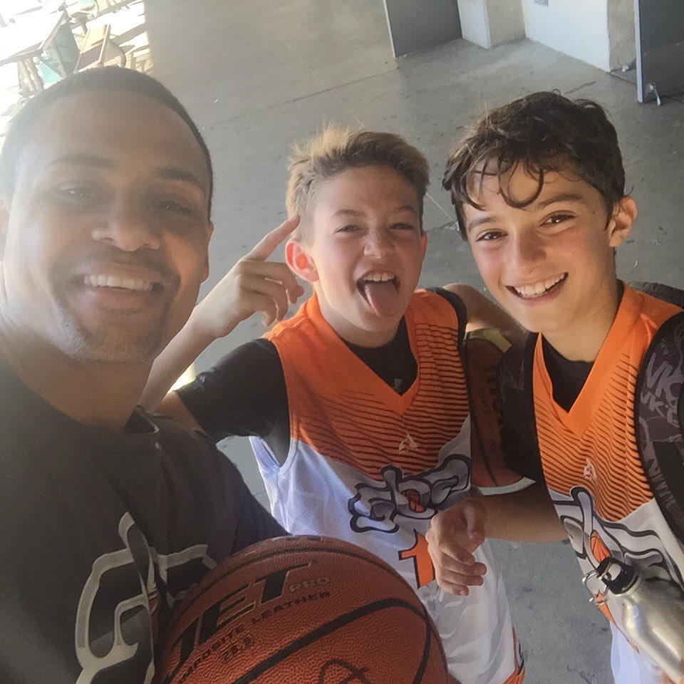 get3dtraining's tweet photo. With Ezra and Wilkie after our SBA win https://t.co/zD1W7tHGyP
