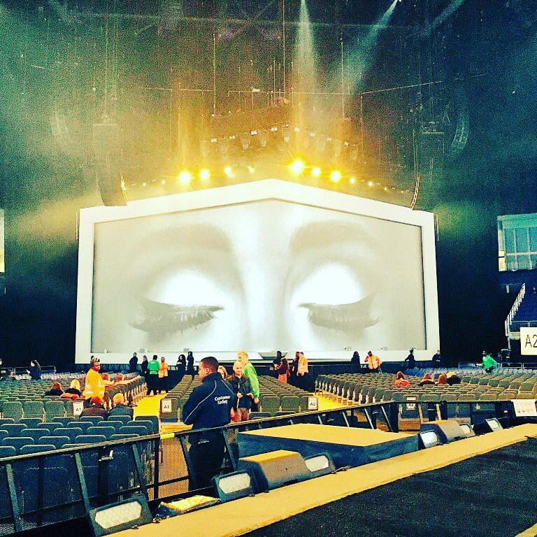 TheO2's tweet image. It's @Adele night 5 📷

#AdeleAtTheO2
