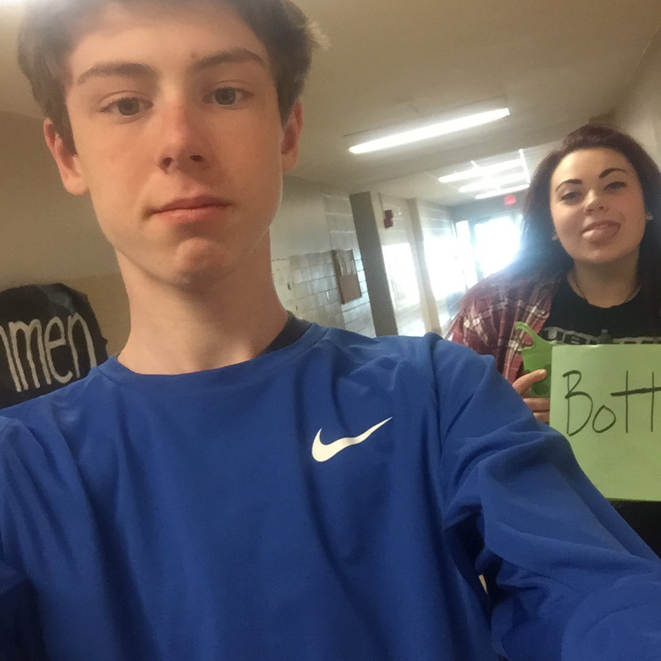 zak_kalas's tweet image. #skippingclass #bestclassoftheday @bridgettestirn