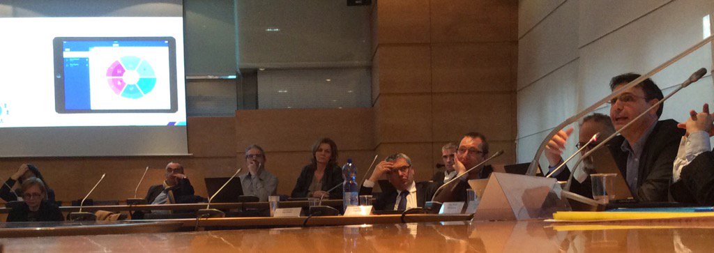 Dominique_B_fr's tweet photo. Le poste de travail : Évolutions et perspectives @adnouest Thierry JUIN i-BP DEPLOIEMENT de 13000 iPad @Tibco1 https://t.co/nWGDeAkxFV