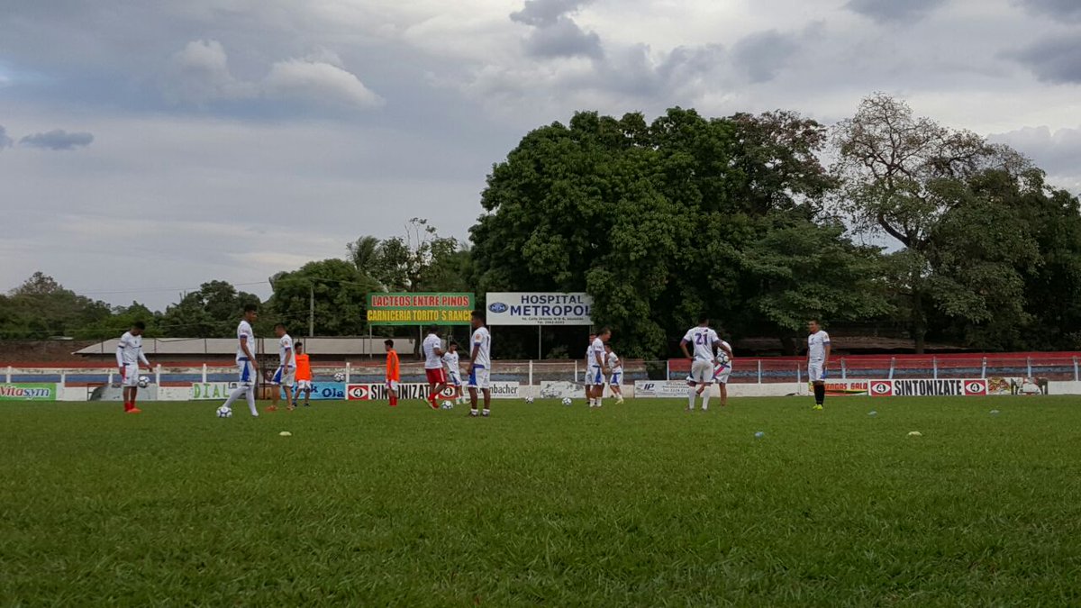 FanaticosGMV's tweet photo. #LMF Firpo se prepara para recibir el miércoles a Atlético Marte.
 Vía @dvdgaray https://t.co/JQLRRUr1D6
