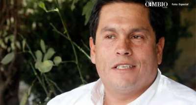 Diario_Cambio's tweet photo. Guerra de independientes: Leodegario descalifica a Ana Tere https://t.co/czT9p98oN3 #Puebla https://t.co/TMNNae9XuO