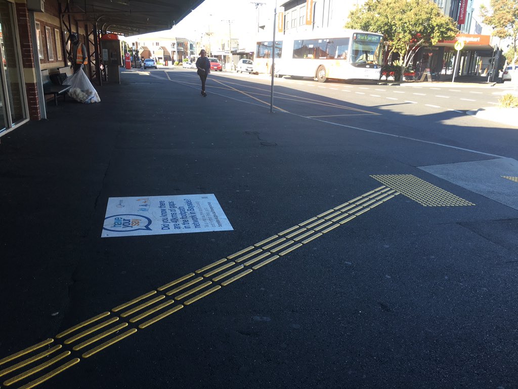 juliawilsonptnp's tweet photo. Directional tiles to the Sandringham shops but not to connecting bus services #ptnp16 #accessibility https://t.co/BpHwHsMTHg