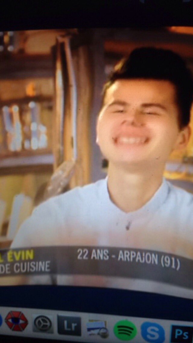 ayyyvocado's tweet photo. Quand tu fais de la merde mais vu que t'es le chouchou du prof tu te fais pas engueuler #TopChef https://t.co/jxaVJlCNLp