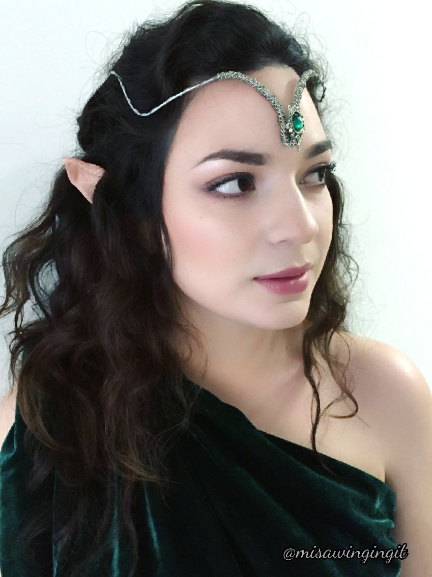MisaWingingIt's tweet photo. Elven makeup with a gorgeous model ❤ ❤ #makeup #mua #makeupartist #elven #fantasy #beauty https://t.co/e8pgYw9NRw