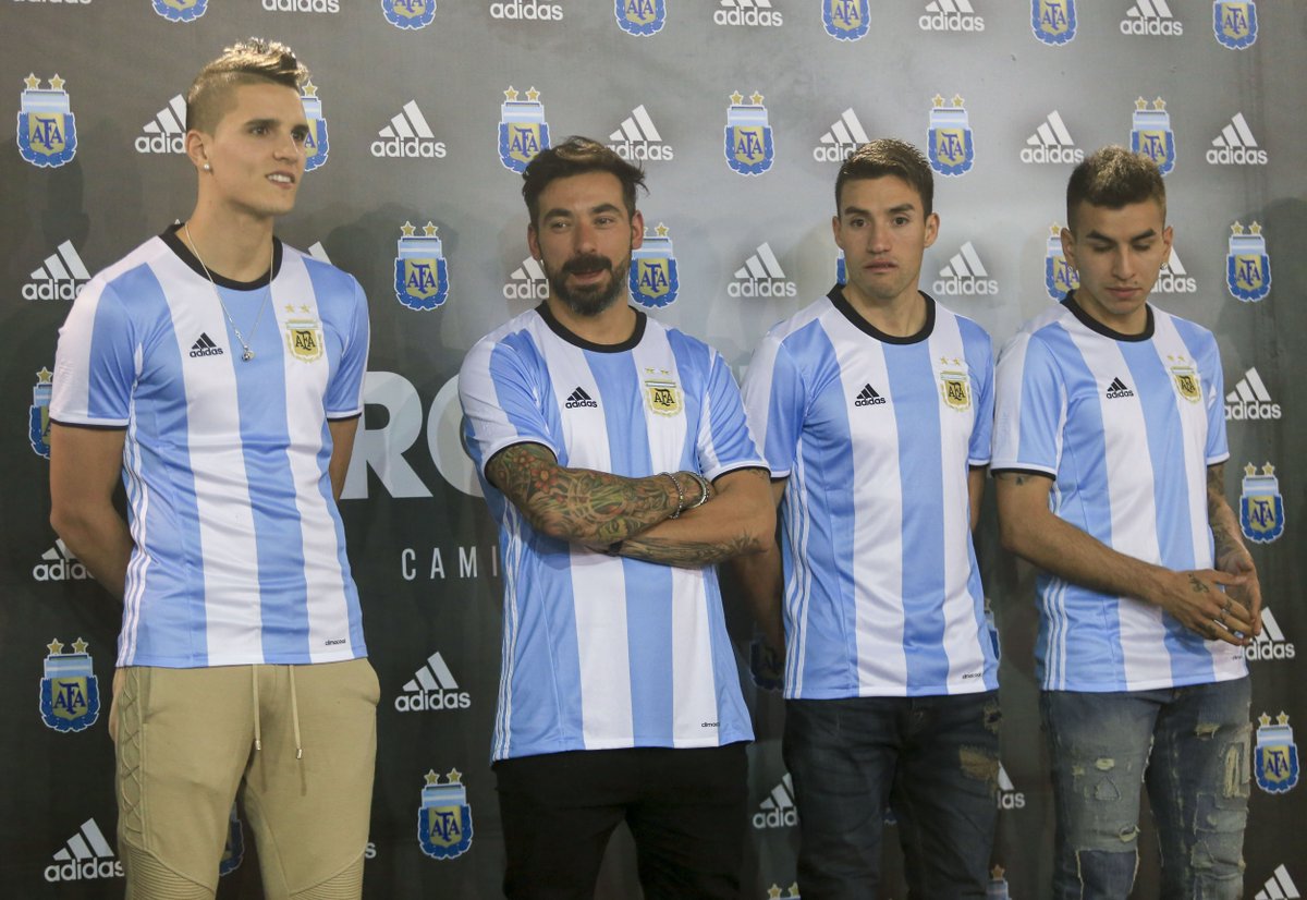 lacapital tweet picture
