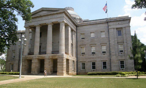 qnotescarolinas's tweet photo. NC General Assembly calls special session on #LGBT non-discrimination ordinance https://t.co/WVhvSCR0Un #cltequality https://t.co/qaMt9LAqPz
