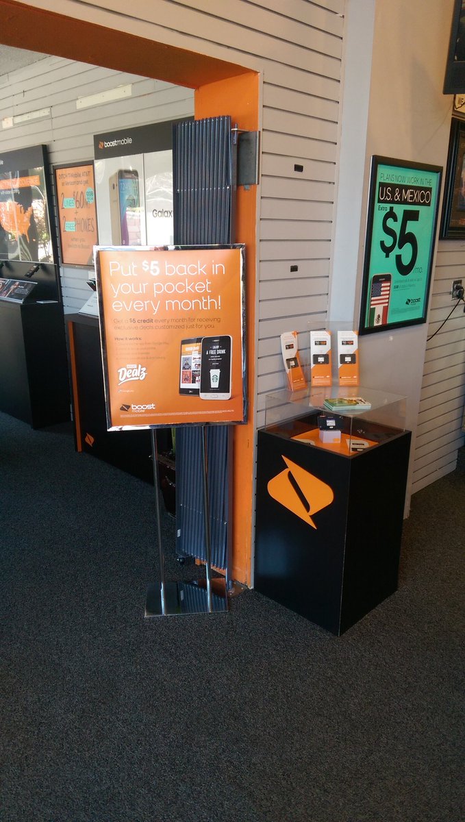 SteveAWI's tweet image. Zain Wireless Crlt NC 2 busy 2 take pic w/ me! All bout them DEALZ!@awi_mike @jtdarden #boostdealz #AWIblitz