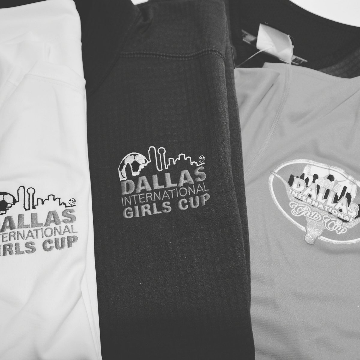 DallasGirlsCup's tweet photo. The #digc2016 is ready to kick off as teams are arriving in Dallas! #Dallas #DIGC # https://t.co/dwV4jvci9i