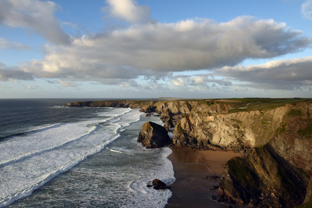 nationaltrust's tweet photo. Grab some headphones and escape to the coast with our relaxing #shoresounds: https://t.co/G2311Fq5sx https://t.co/KRf3C8em82