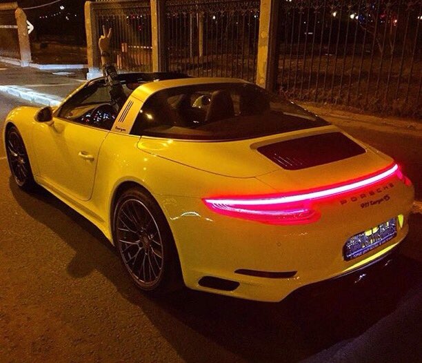 PostPorsche's tweet photo. 911 Targa 4S 😍💎✨🇩🇪 https://t.co/Zcsc4qMjKZ