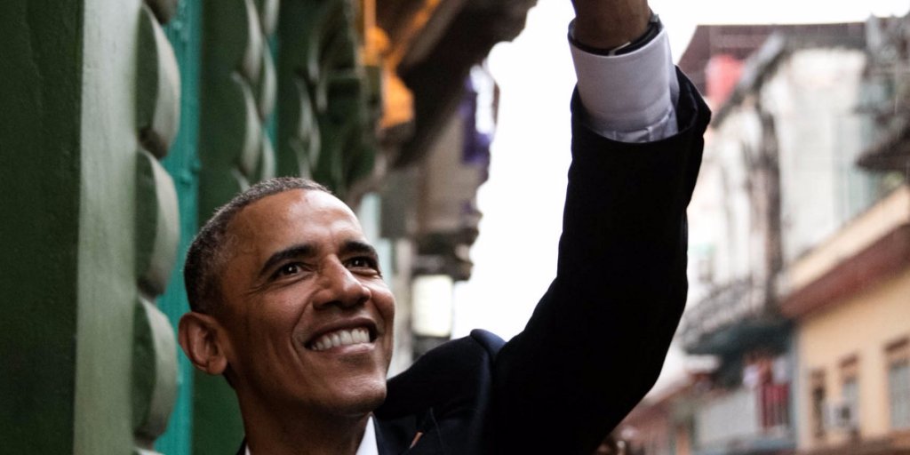 BusinessInsider's tweet photo. Striking photos of Obama's trip to the revolutionary heart of Cuba https://t.co/l9FhOfGCLy https://t.co/F1janxOvqx