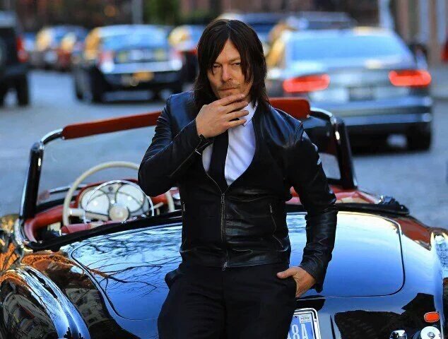 Stef_Helen's tweet photo. Just coz... @wwwbigbaldhead @GemmaTargaryen @stitchwitch76 @gothygirl72 @sandra_frey36 @boondokbeauties @elvismama97 https://t.co/ANifq7ek9N