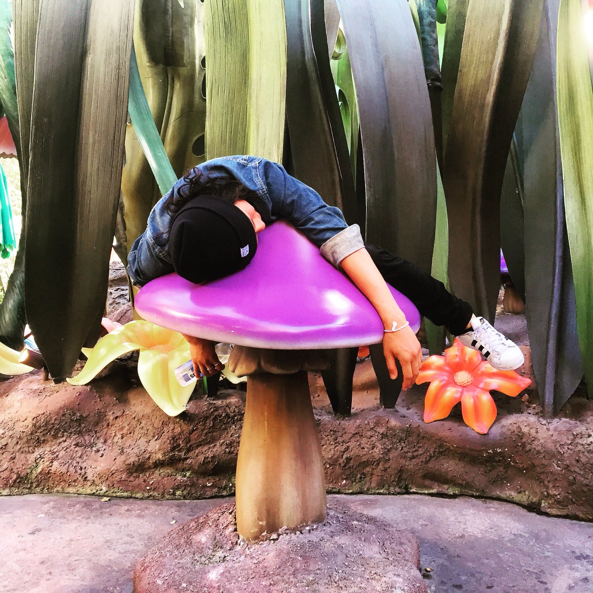 Mpact_Lor's tweet image. Earth Bound ❤️ @_undergroundflow_ #ugfdday #disneyflow #disneyland @thelorbrothers