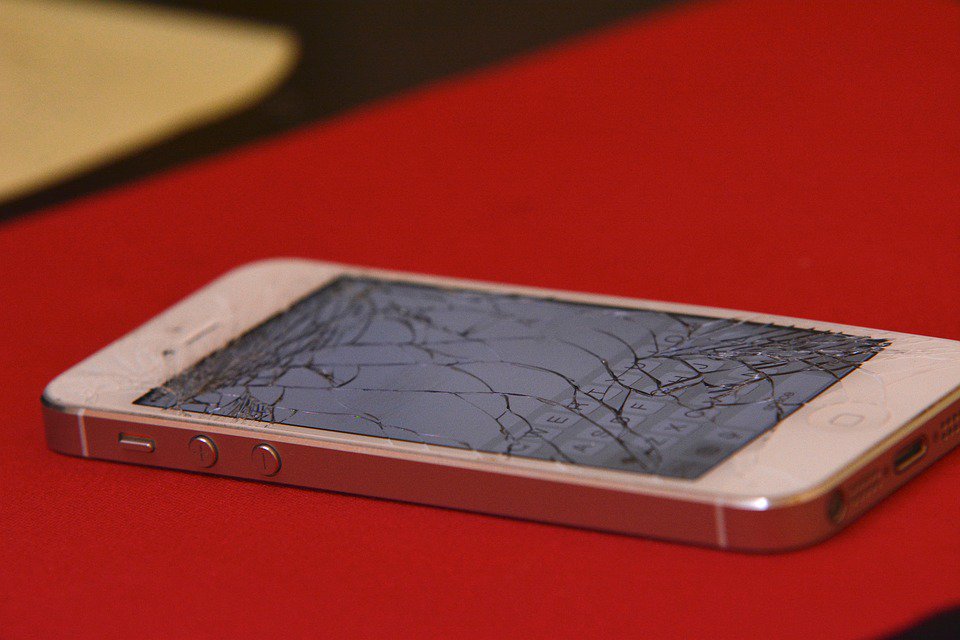PGamingRepair's tweet photo. The broken phone story contest has been closed! A winner is being chosen, stay tuned to find out who won! https://t.co/vi5OXPmSCn