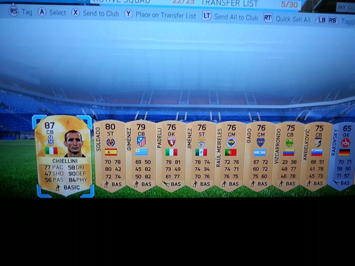 RusekKonrad's tweet photo. @NepentheZ Just got Chiellini out of a premium gold 26 pack after winning the single player fut draft !!! :-) https://t.co/Htg1SUHGlQ