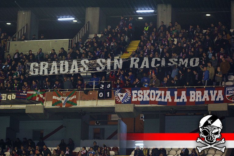 bukaneros92's tweet photo. 24 años luchando contra el racismo desde abajo, sin hipocresía ni falsas banderas
https://t.co/QhnRK3knKT https://t.co/gKJQBLPDi3
