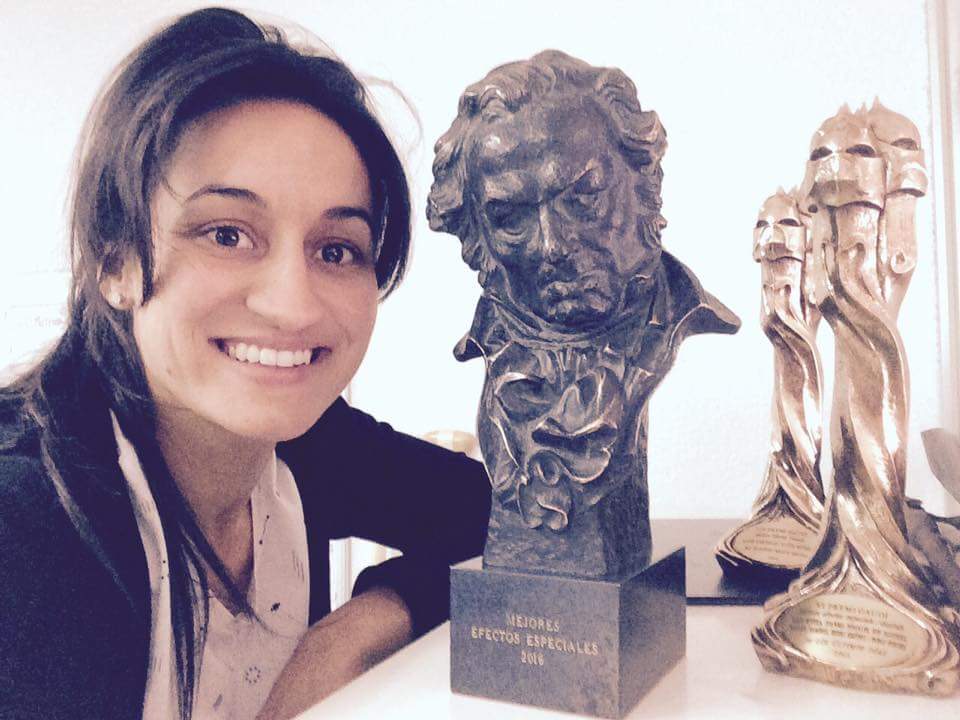 InExtremis_Film's tweet photo. You go girl!! 👧 💪💪

#InExtremisFilm #stuntwoman #manager #girlpower @EstherStunt 
#Goya2016  #PremisGaudí  #sfx https://t.co/UJPdgM9Lxm