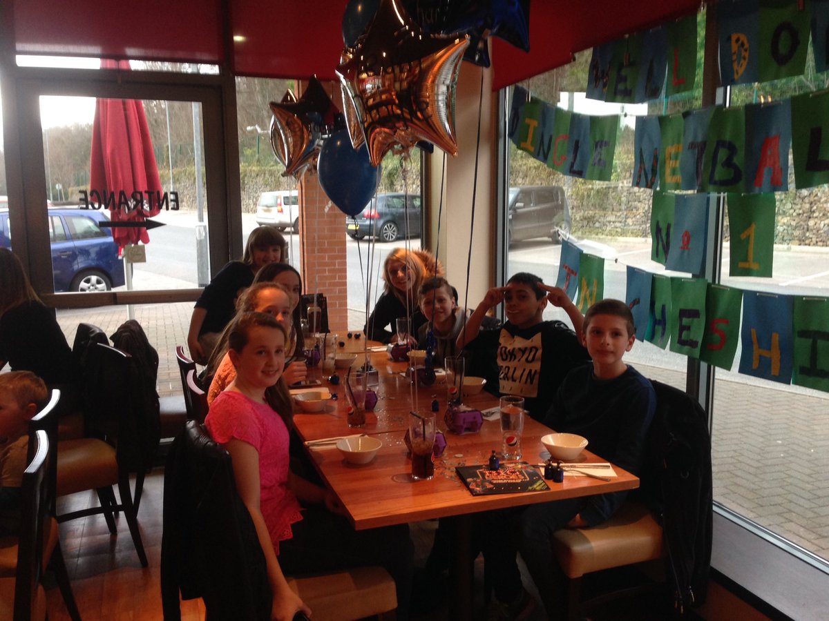 Our netball team enjoyed celebrating a very successful season <a href="/pizzahut/">Pizza Hut</a> after school today! #CheshireChamps 🏆🍕👍🏼