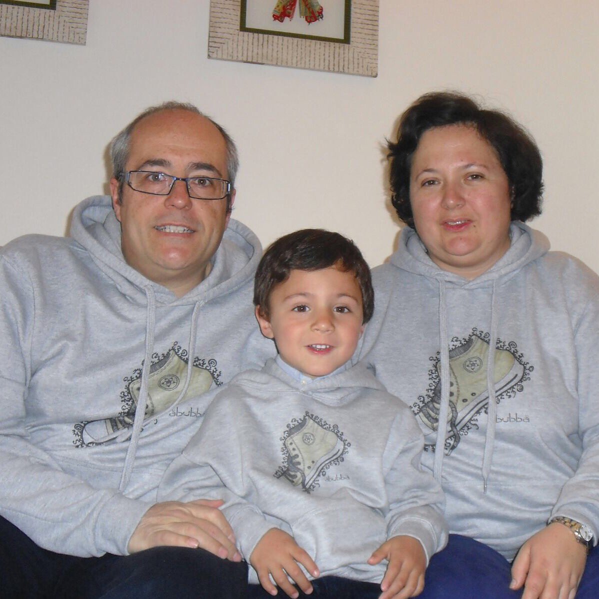 abubba_'s tweet photo. Familias felices #sudaderasabubba #sudaderas #abubba #zapatillaabubba
Muchísimas gracias,así da gusto. Muakssss 😘 https://t.co/EtrKp0xVzi