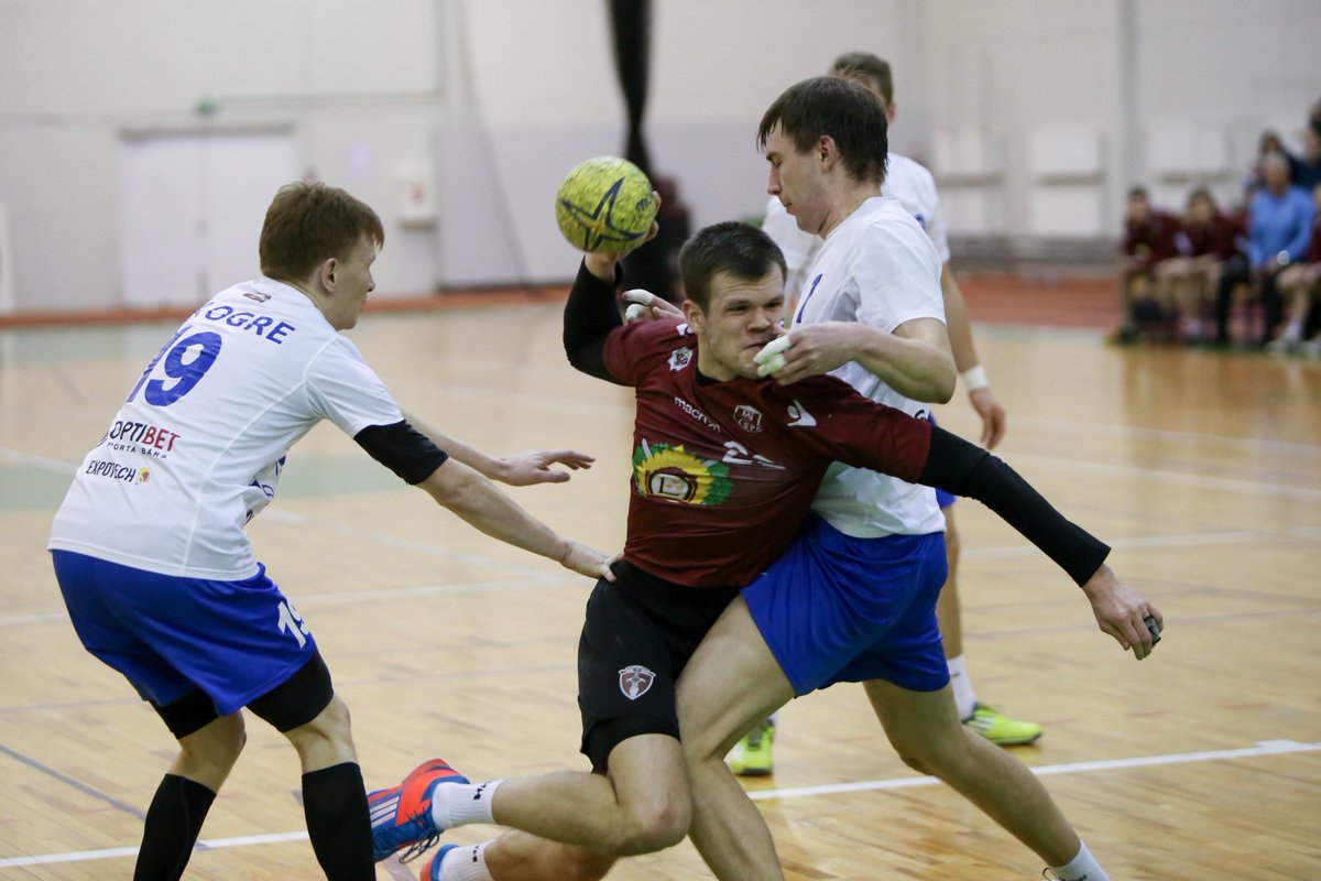 marroz66's tweet photo. Foto: @HK_Ogre ceturtdaļfināla pirmajā mačā pārspēj @ASK_LSPA #handbols https://t.co/bYyLTdMx3Q https://t.co/6KtW3r1LaN