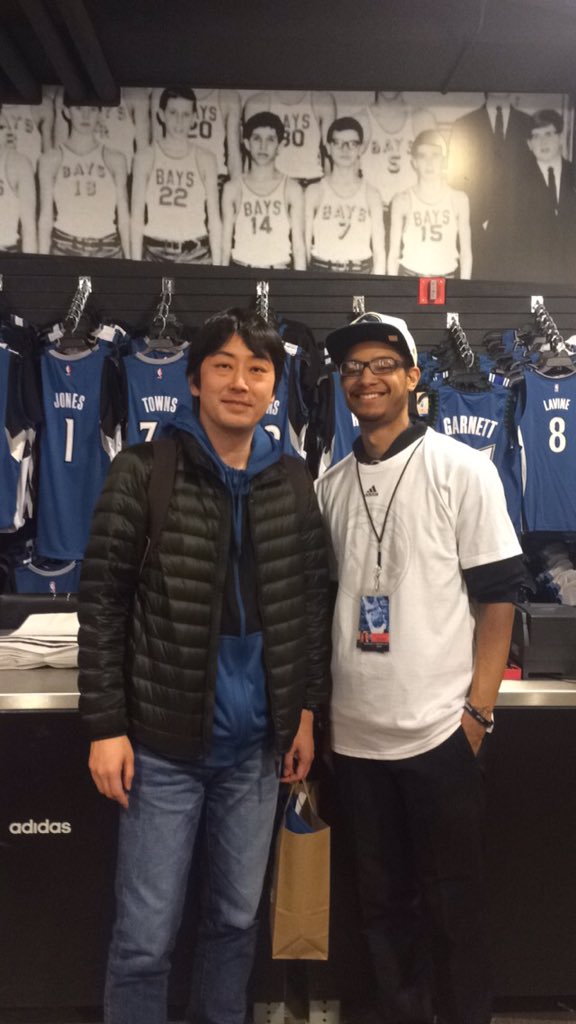 CoachDoggieDogg's tweet photo. @mitsuaki came to see us at the #Wolvesproshop & the @Timberwolves for tonights #WhiteOut we went through it quick! https://t.co/CoLXwQCwwD