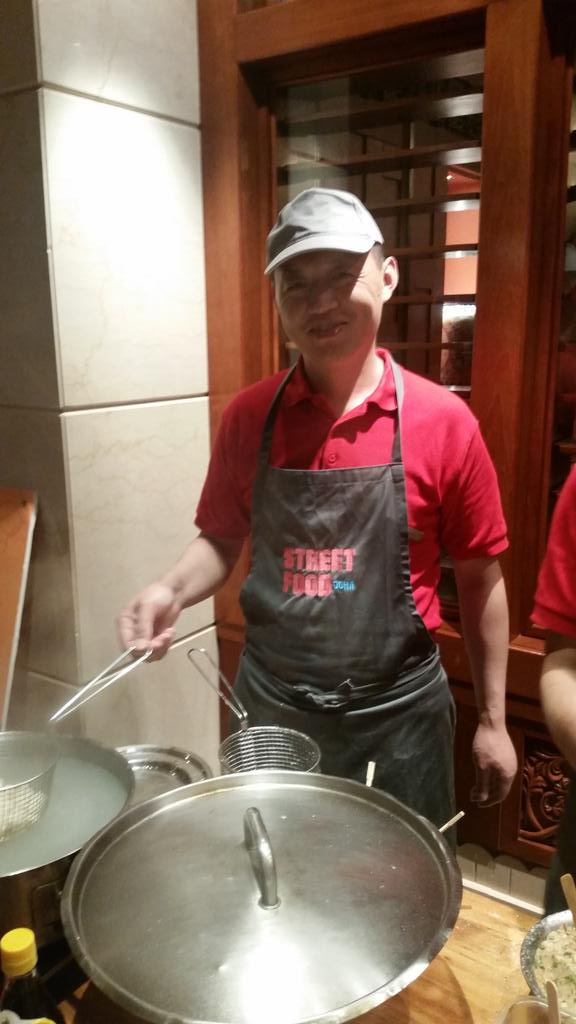 FactAwardsDOHA's tweet photo. Going to get probably the best dumplings in Doha. Where ? At Asia Live @DohaMarriott  where else ? :) https://t.co/iL631W5sSD