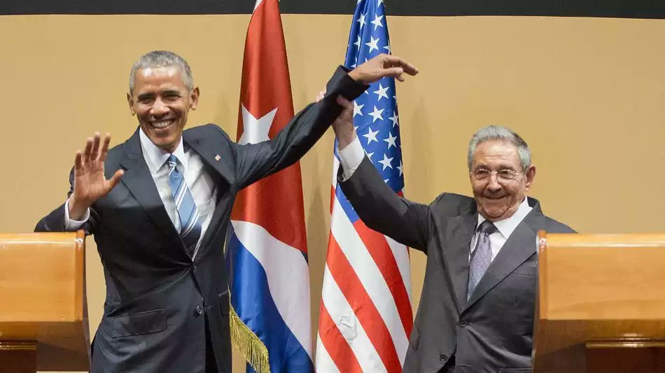 Obama goes limp wrist with Raul Castro in Cuba