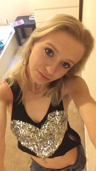 Sexy me! https://t.co/4tH7lQiww7<a href="/tag/mvsales"class="tags"><span>#mvsales</span></a>