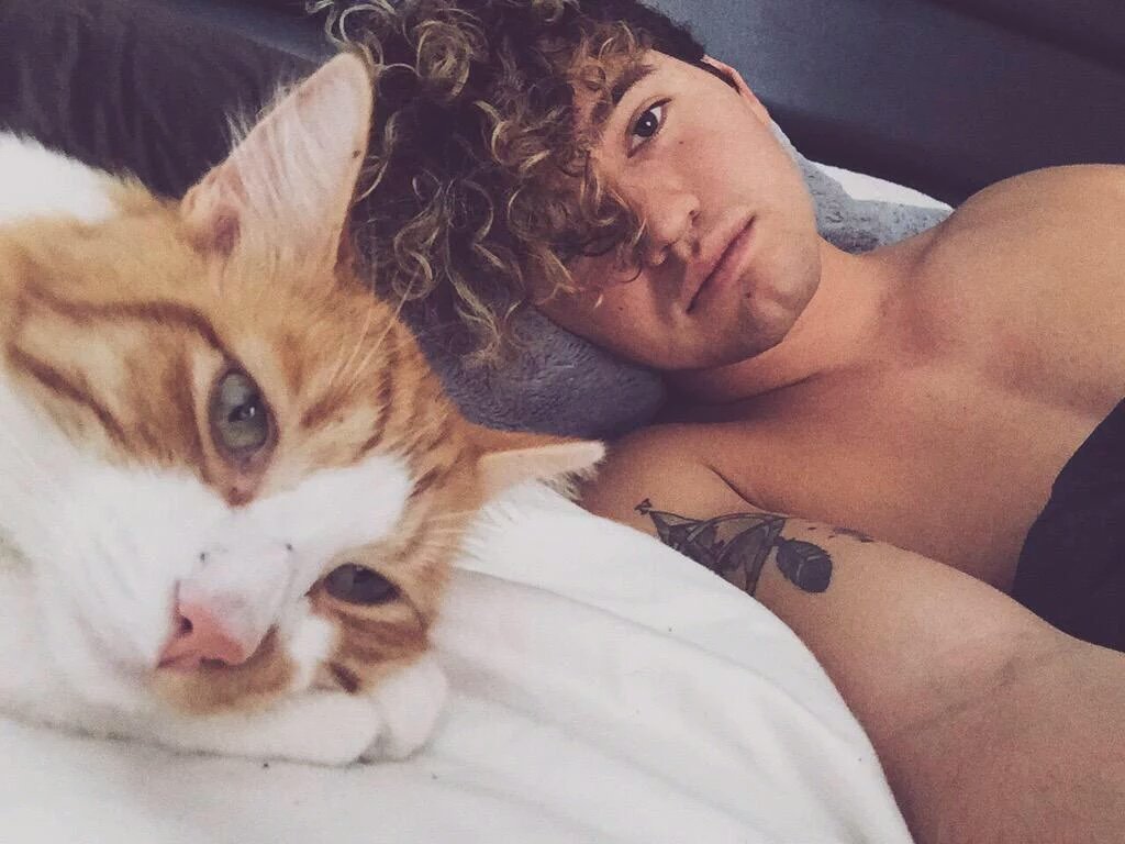 mcm my bbyboy 😍🔐